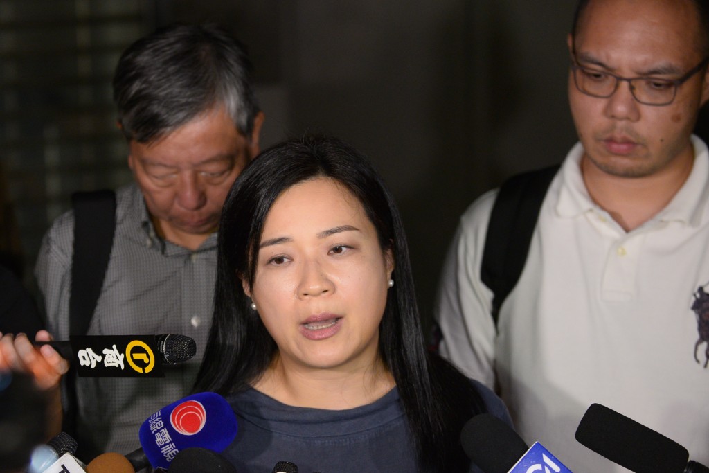 吳敏兒周一刑滿出獄。 吳敏兒周一刑滿出獄。