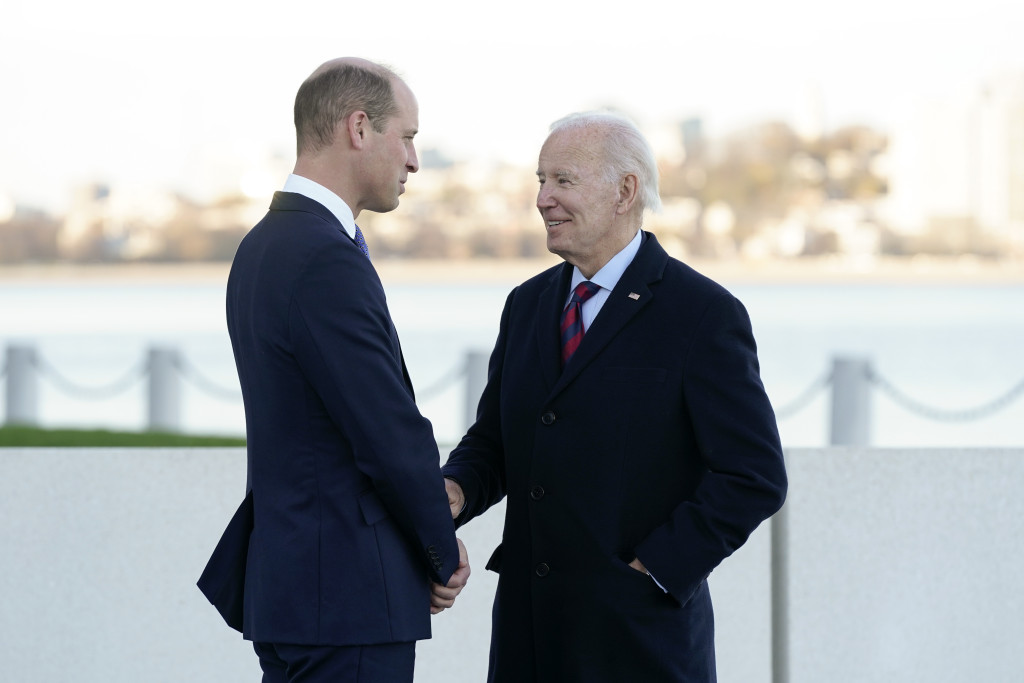 正在美國訪問的威廉王子與拜登會面。AP