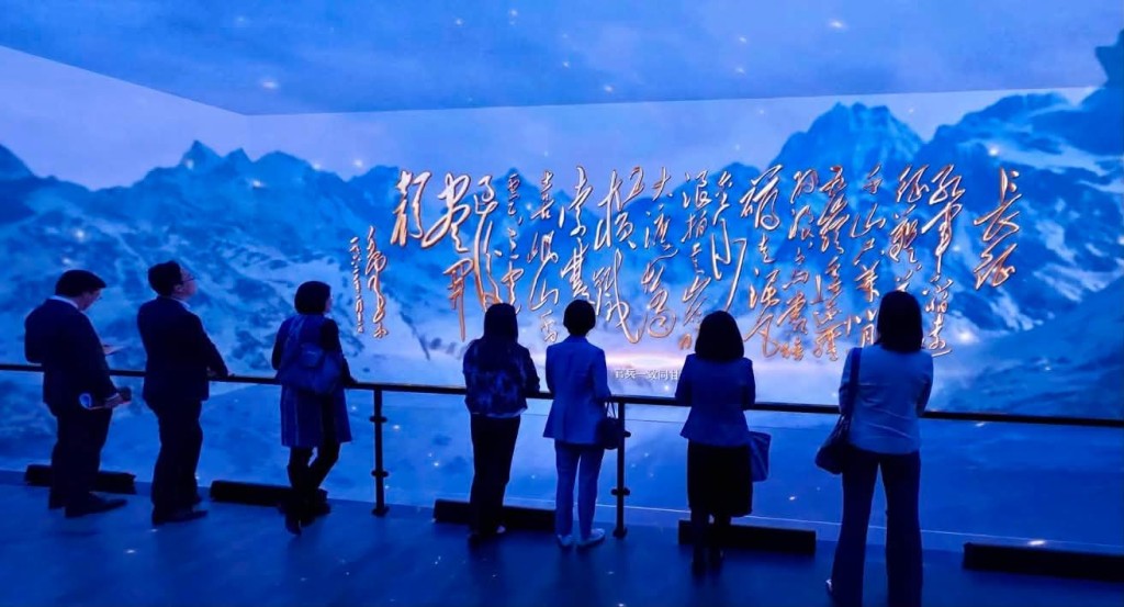 羅淑佩兩度在北京參觀黨史博物館,對館內沉浸式影片印象深刻。 羅淑佩兩度在北京參觀黨史博物館,對館內沉浸式影片印象深刻。
