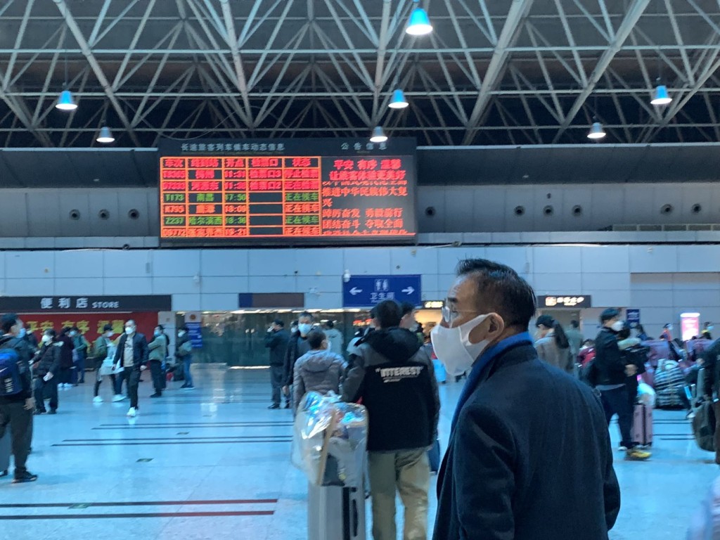 田北辰认为每日5,000张的北上车票限额，分配得不平均，没有按足实际需要。（常彧璠摄）
