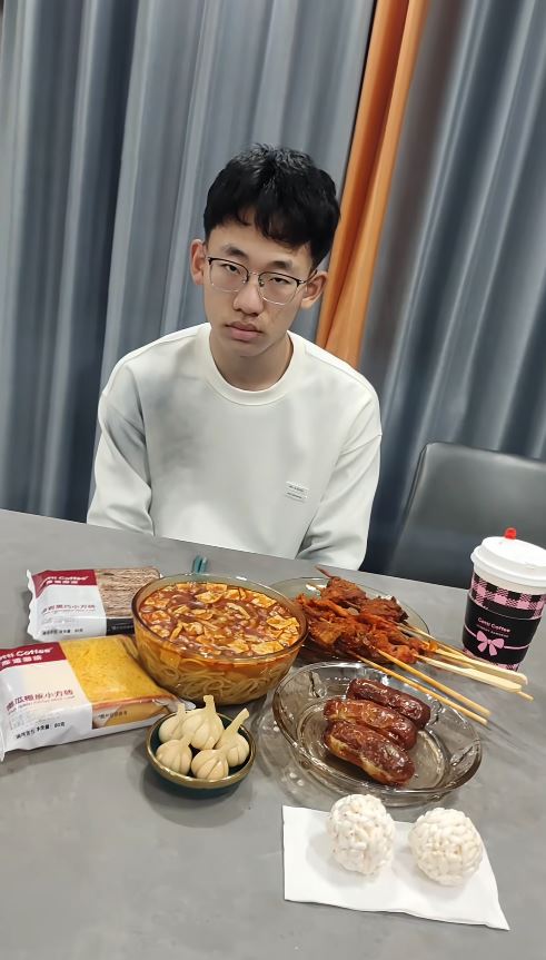 寧波人妻麗萍為16歲兒子每朝準備的極豐盛早餐。抖音