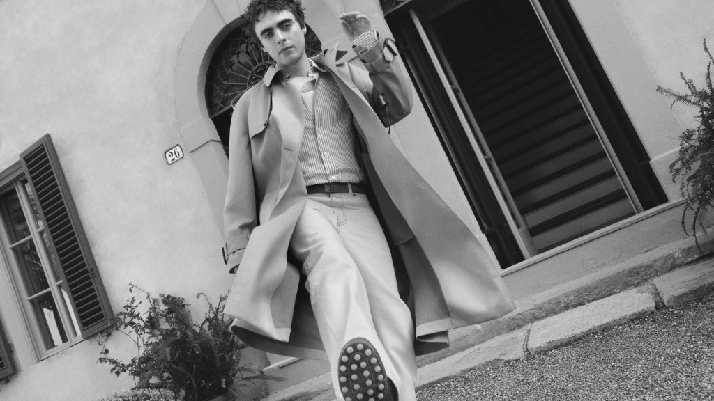 現年25歲的音樂人Lennon Gallagher,爸爸就是Oasis的主音歌手Liam Gallagher,而媽媽是影星Patsy Kensit。(黑白圖片) 現年25歲的音樂人Lennon Gallagher,爸爸就是Oasis的主音歌手Liam Gallagher,而媽媽是影星Patsy Kensit。(黑白圖片)