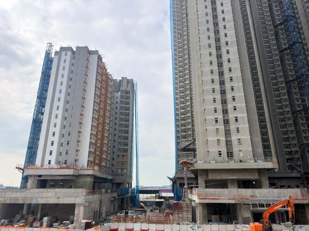 現場為匯東街一地盤。 現場為匯東街一地盤。
