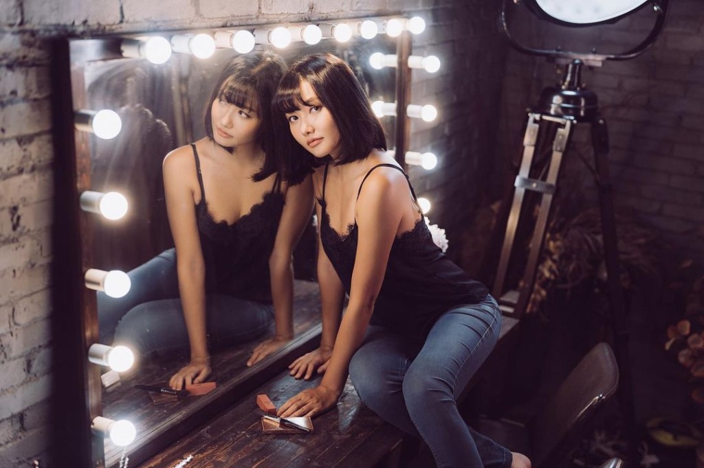 化妝和素顏一樣靚女。