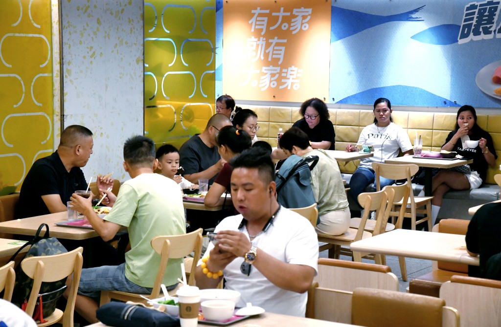 他呼籲公眾不用過份擔憂，但也坦言「要來的始終要來」。