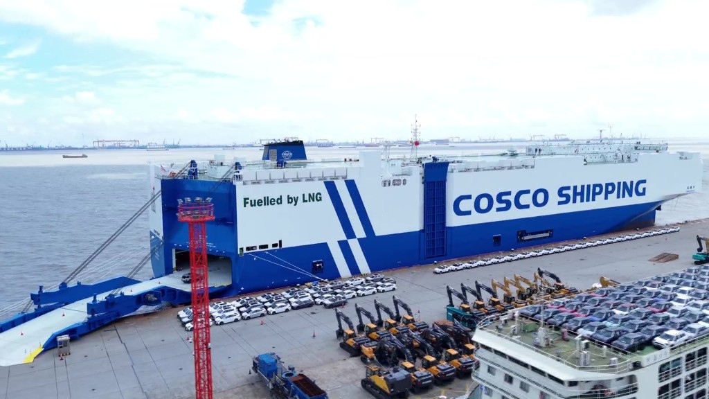 全球最大的LNG雙燃料汽車運輸船被稱為「海上巨無霸」。