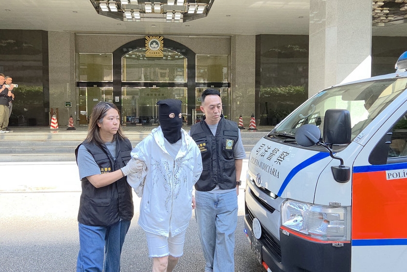 謝婦以涉嫌「傷人罪因結果之加重」等罪被捕,並移交檢院跟進。 謝婦以涉嫌「傷人罪因結果之加重」等罪被捕,並移交檢院跟進。