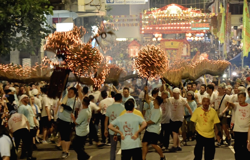 麦美娟指除大坑外，香港仔也有舞火龙活动，只是外界未必知道。资料图片