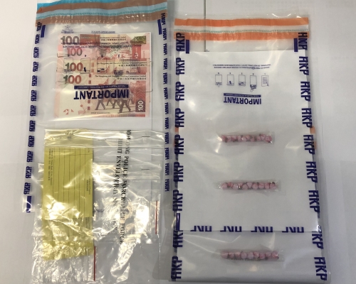 行動中檢獲的證物。 警方提供