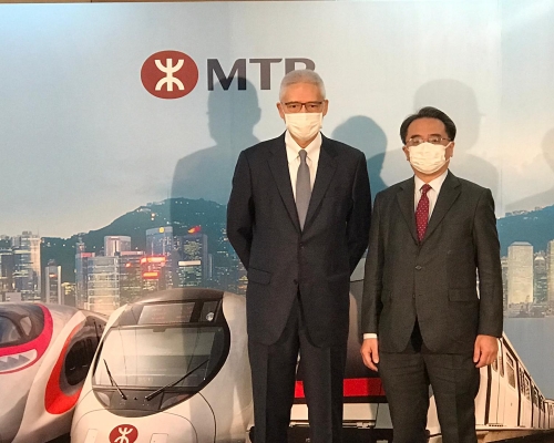 主席歐陽伯權、行政總裁金澤培。