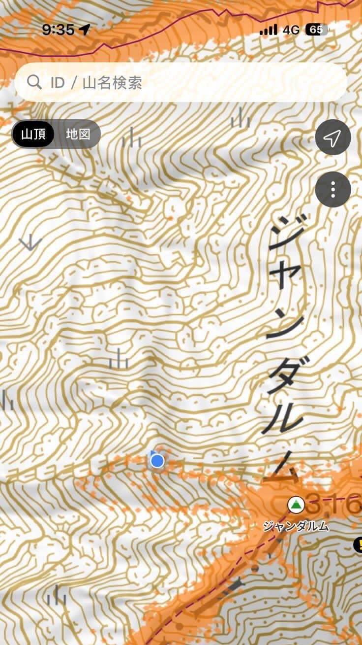 被困者的友人上載坐標及照片求援。Threads：bubuusagiiii