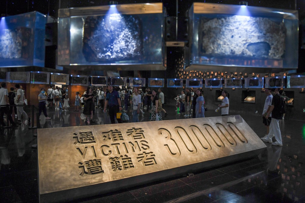南京大屠殺遇難同胞紀念館每年也會為死難者或倖存者，舉行紀念活動。新華社