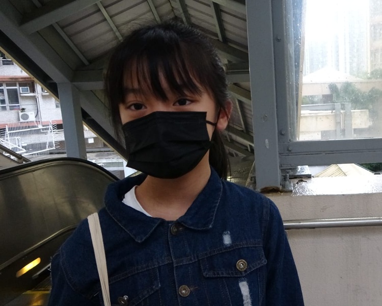 讀中一的女街坊黎同學表示對事件感到擔心。
