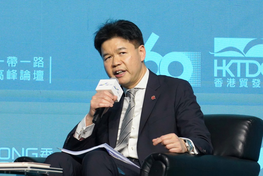 香港律師會會長湯文龍表示,國際調解院在提升跨境商業合作的信心方面具重要作用。 香港律師會會長湯文龍表示,國際調解院在提升跨境商業合作的信心方面具重要作用。