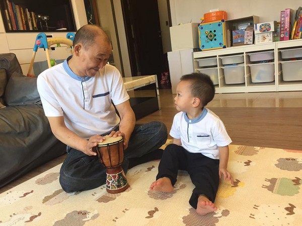 徐若瑄爸爸與小V寶