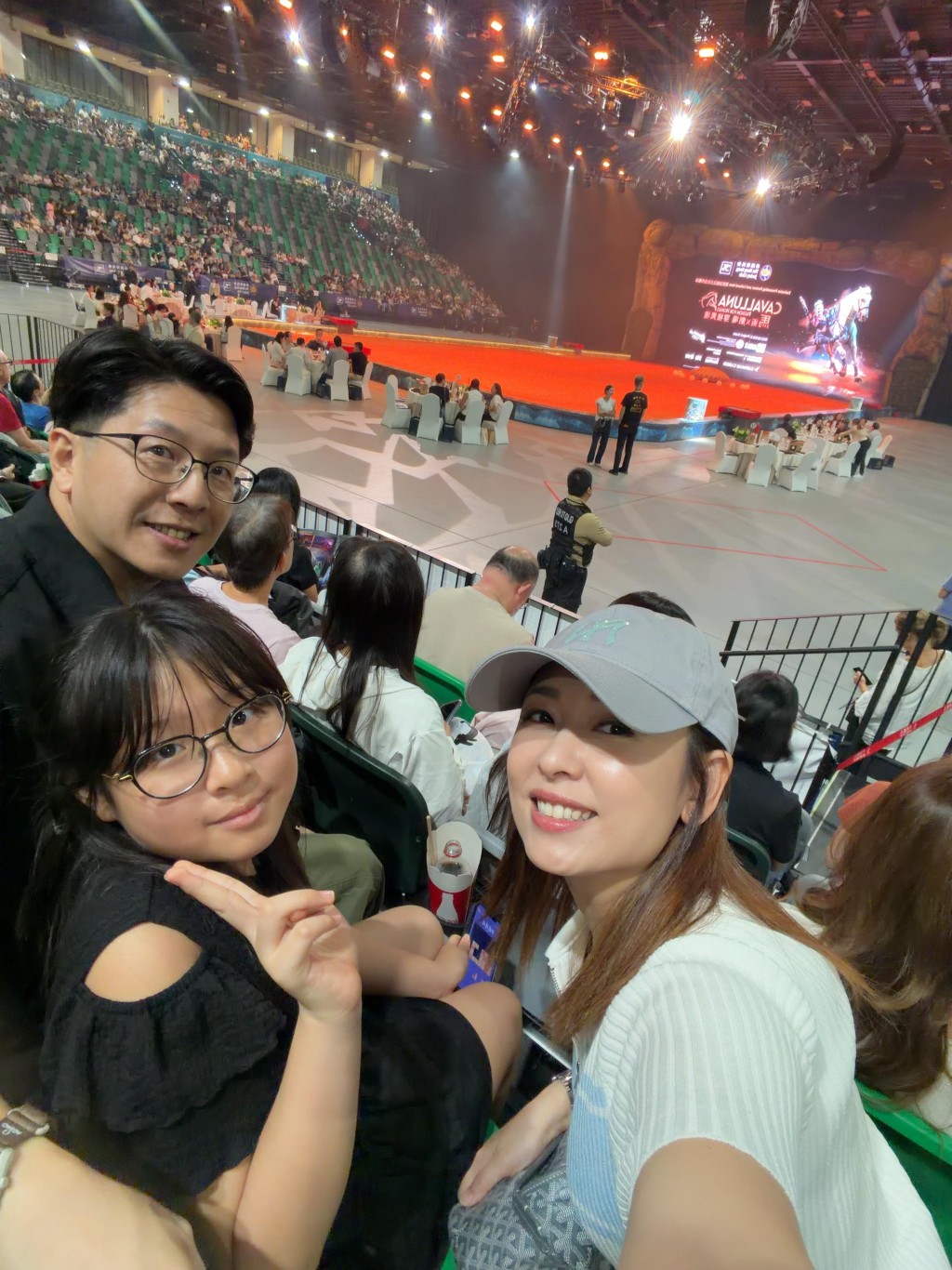 這不僅是一場馬術表演,更是一趟沉浸式的奇幻劇場旅程。 這不僅是一場馬術表演,更是一趟沉浸式的奇幻劇場旅程。