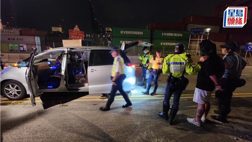 西隧私煙車逃捕亡命9公里 至貨櫃碼頭棄車 司機落網乘客蹤杳