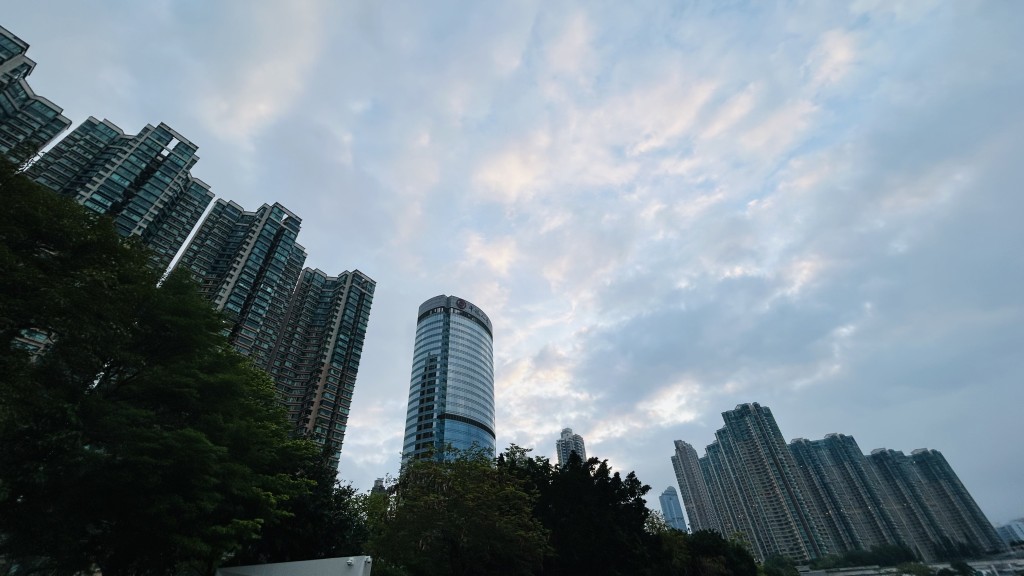 市區最高氣溫約30度。蔡楚輝攝 市區最高氣溫約30度。蔡楚輝攝