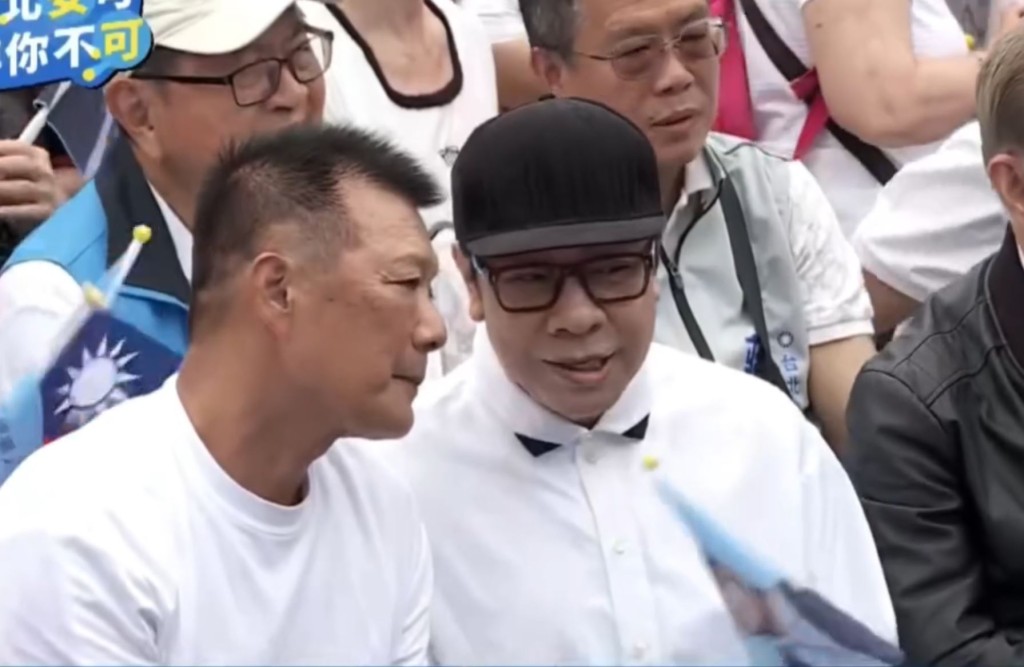 蔡康永26日出席蔣萬安的競總成立大會。蔣萬安FB