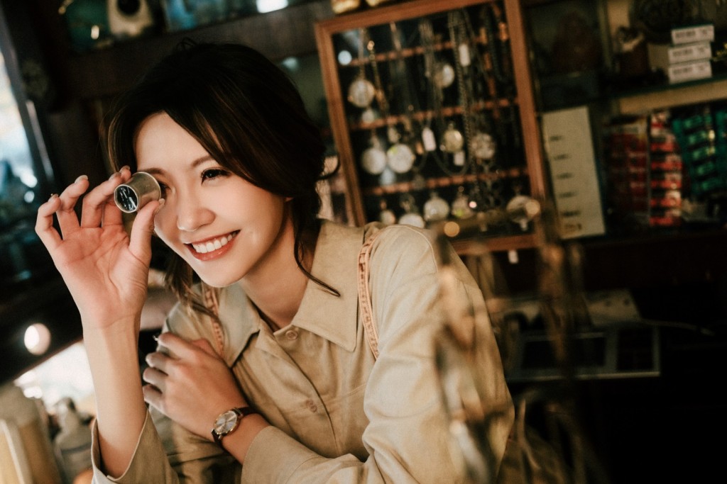 Jinny一聽完導演的親身經歷就瞬間入戲。