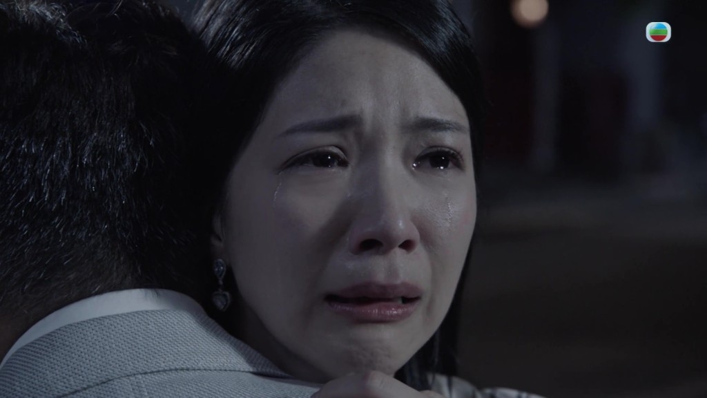 網民話陳曉華有力爭視后。