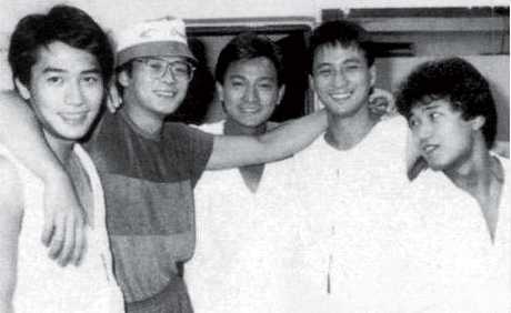 劉德華於TVB時期是五虎之一。