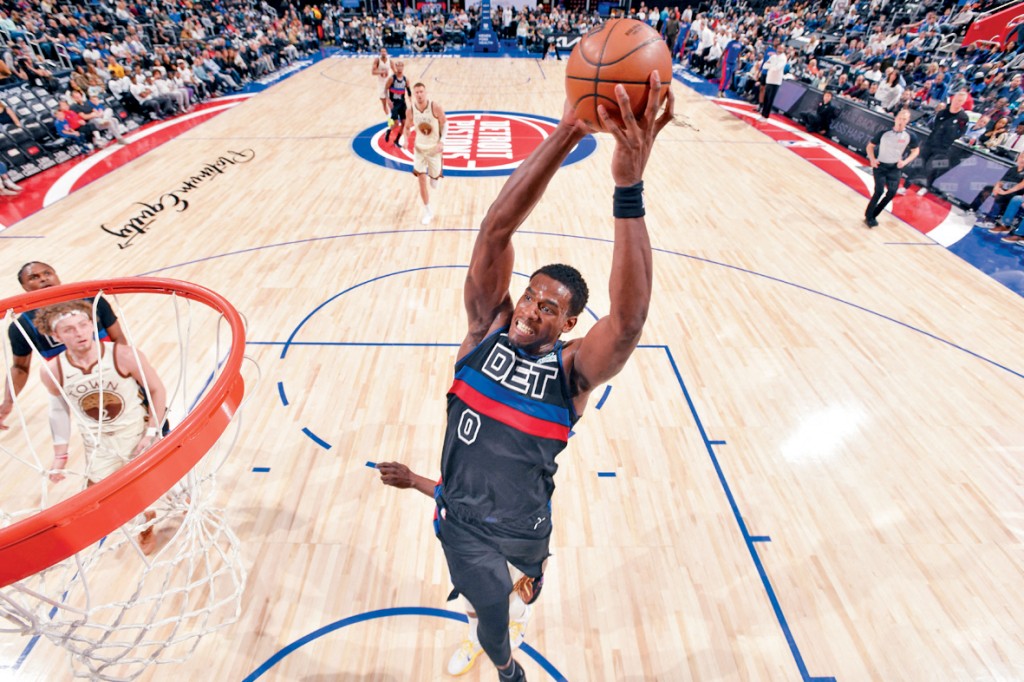 杜倫今仗擔起領軍活塞重任。 