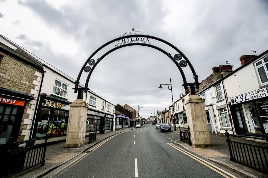 全英最便宜購買三房住宅的小鎮為位於英格蘭東北部達勒姆郡（County Durham）的希爾登（Shildon）。