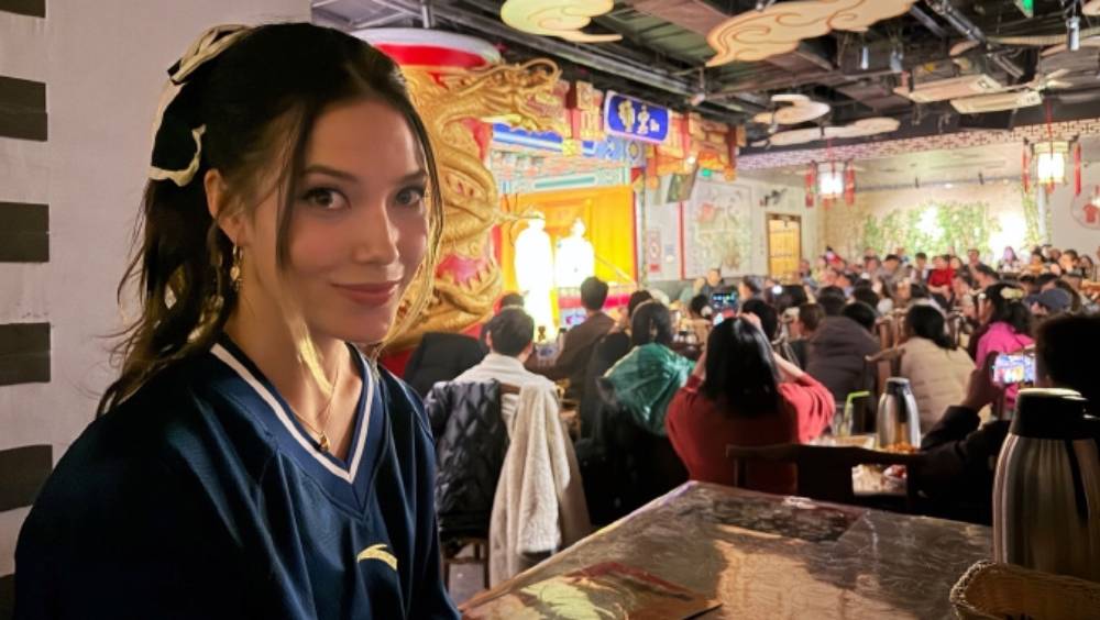 谷愛凌現身德雲社欣賞相聲表演。