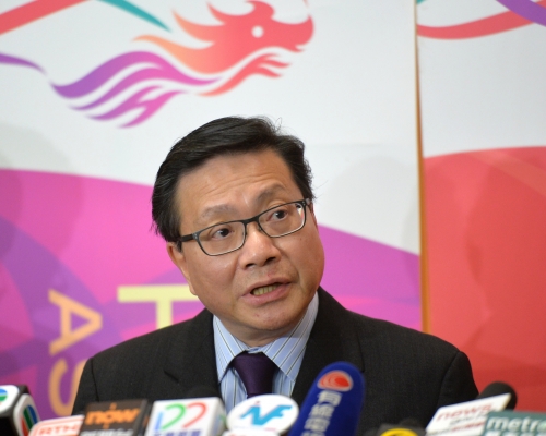 張炳良指一地兩檢法律上可行。資料圖片