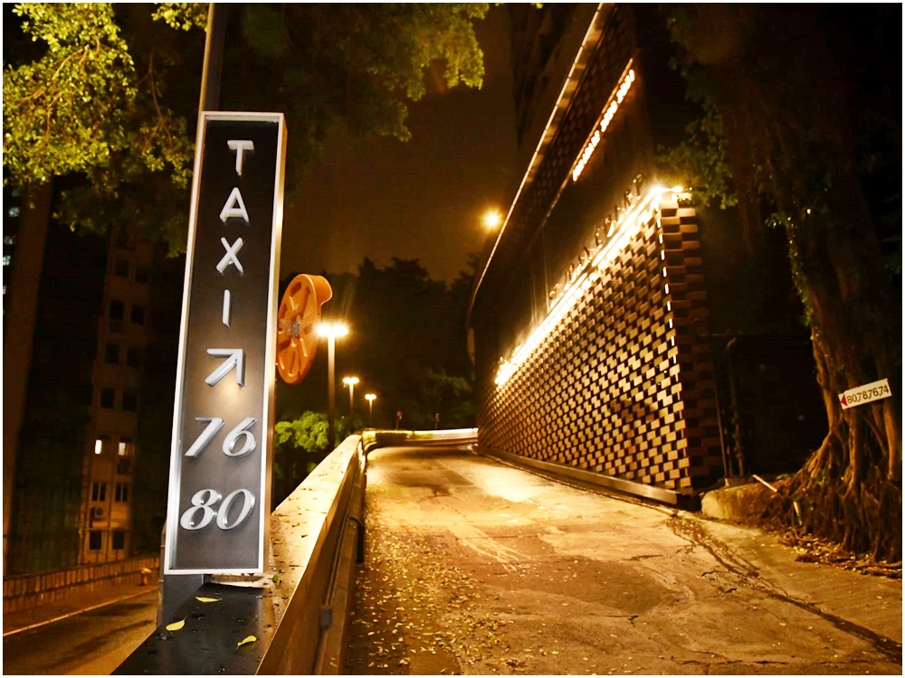 事发现场附近。