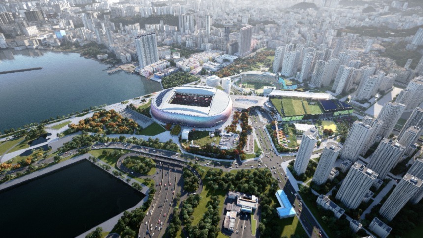 議員關注啟德體育園減廢措施。 議員關注啟德體育園減廢措施。