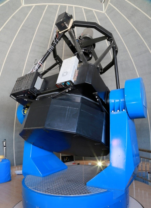 南山观测站1米大视场光学望远镜。 网图