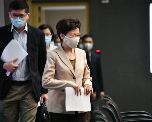 行政長官林鄭月娥表示，今日最新確診超過100宗個案。