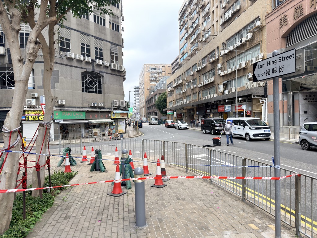 現場欄杆已被修復。梁國峰攝 現場欄杆已被修復。梁國峰攝