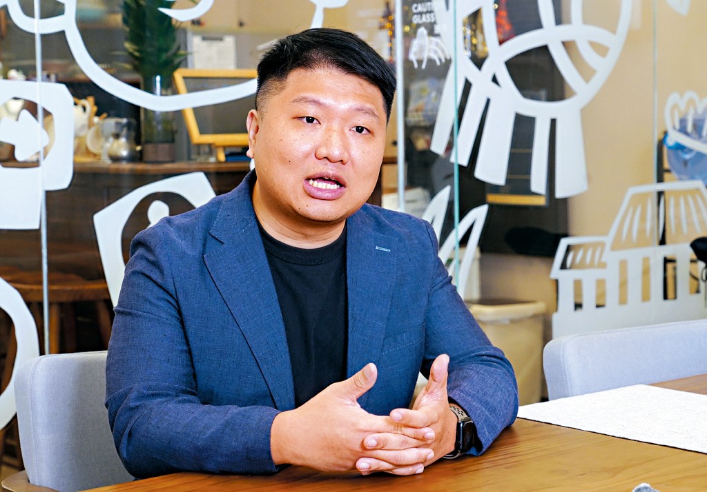 Locobike創辦人程俊豪指,疫情令很多人為避開公共交通工具的擠逼環境,而嘗試以共享單車出行。