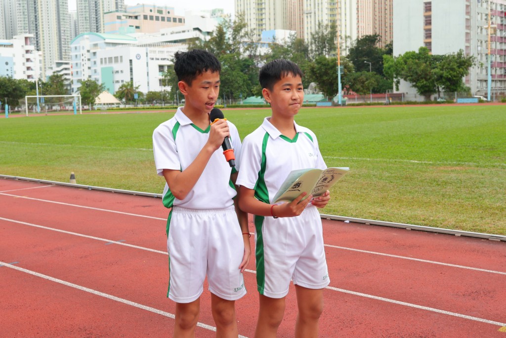 学校安排两兄弟在陆运会上致词。（图片来源：受访者提供）
