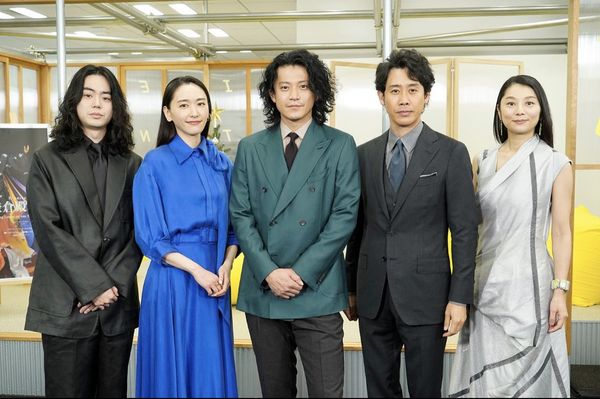 目前正播映的大河劇《鎌倉殿的13人》,演員有小栗旬。