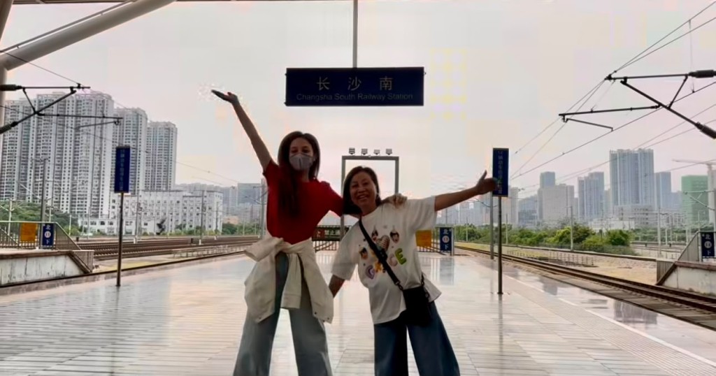 母女關係融洽。