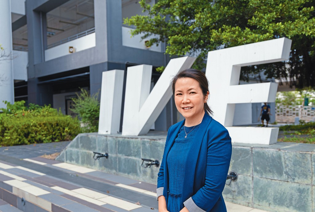 IVE幼兒、長者及社會服務系高級講師區綺雯（Eva）為IVE銀髮市場社會服務高級文憑的課程主任。