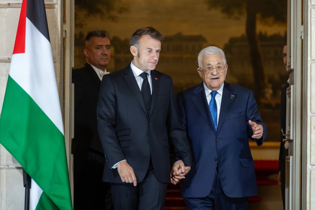 马克龙因巴勒斯坦议题跟特朗普一直关系紧张。美联社