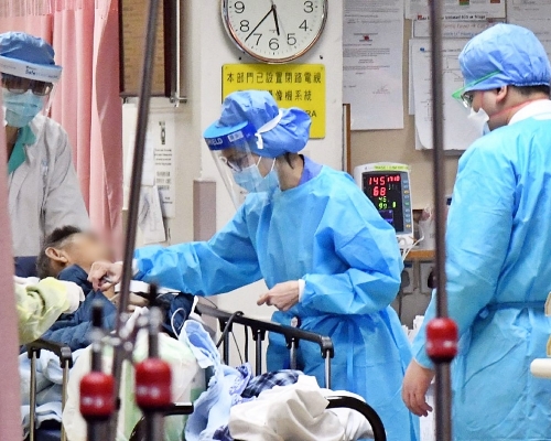 逾140名抗疫医护人员，获颁社区服务奖状。资料图片
