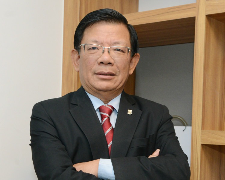土力工程處前處長陳健碩指,地下採石對公眾影響較低,亦較環保,但成本會較高。 土力工程處前處長陳健碩指,地下採石對公眾影響較低,亦較環保,但成本會較高。