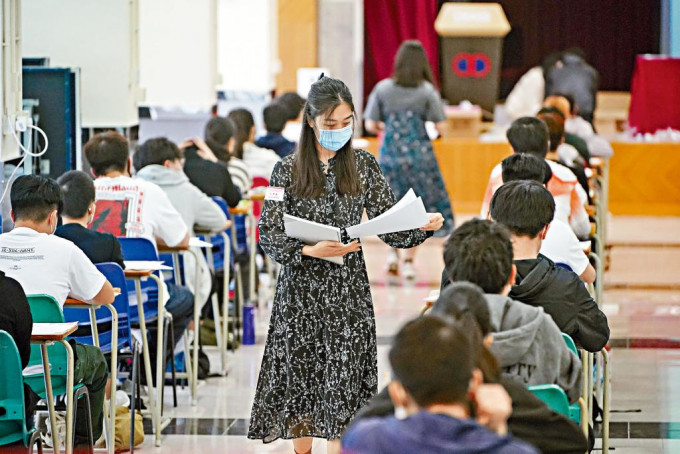 中学文凭试（DSE）下周三（17日）放榜，王家彻说中大会看重考生最佳5科成绩。资料图片