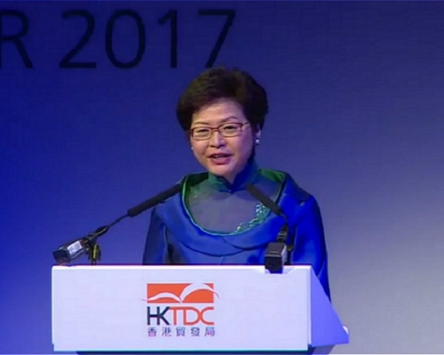 林郑笑谈上任后三大改变。