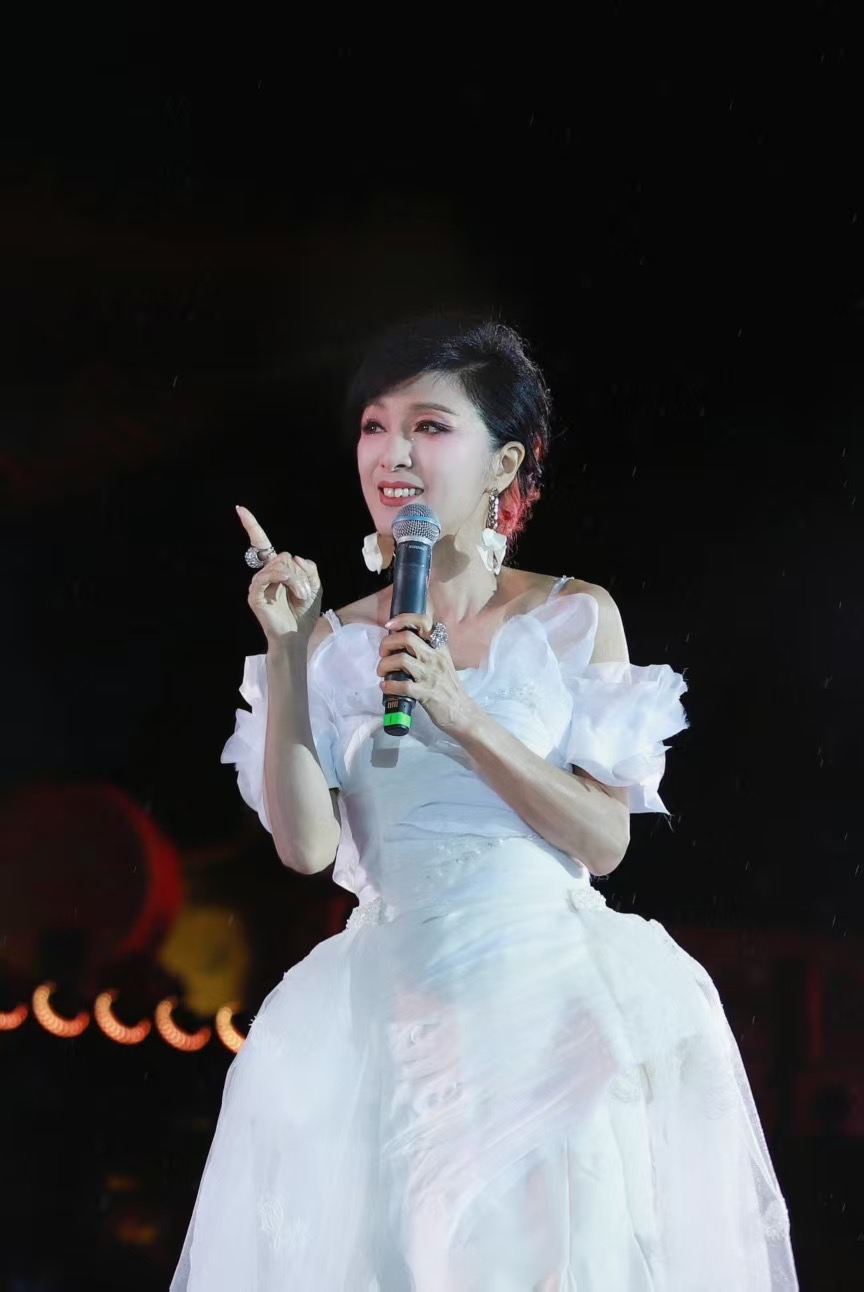 最近不停練歌。