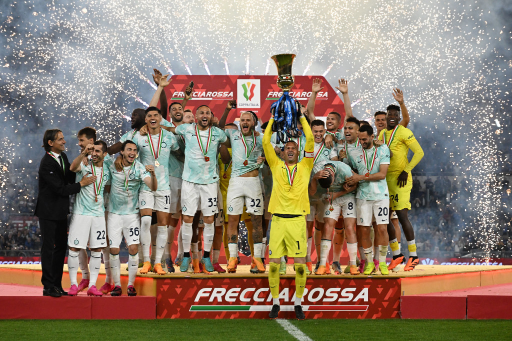 國際米蘭同樣有機會成為三冠王，手執今屆意大利盃和意大利超級盃寶座而來。路透社