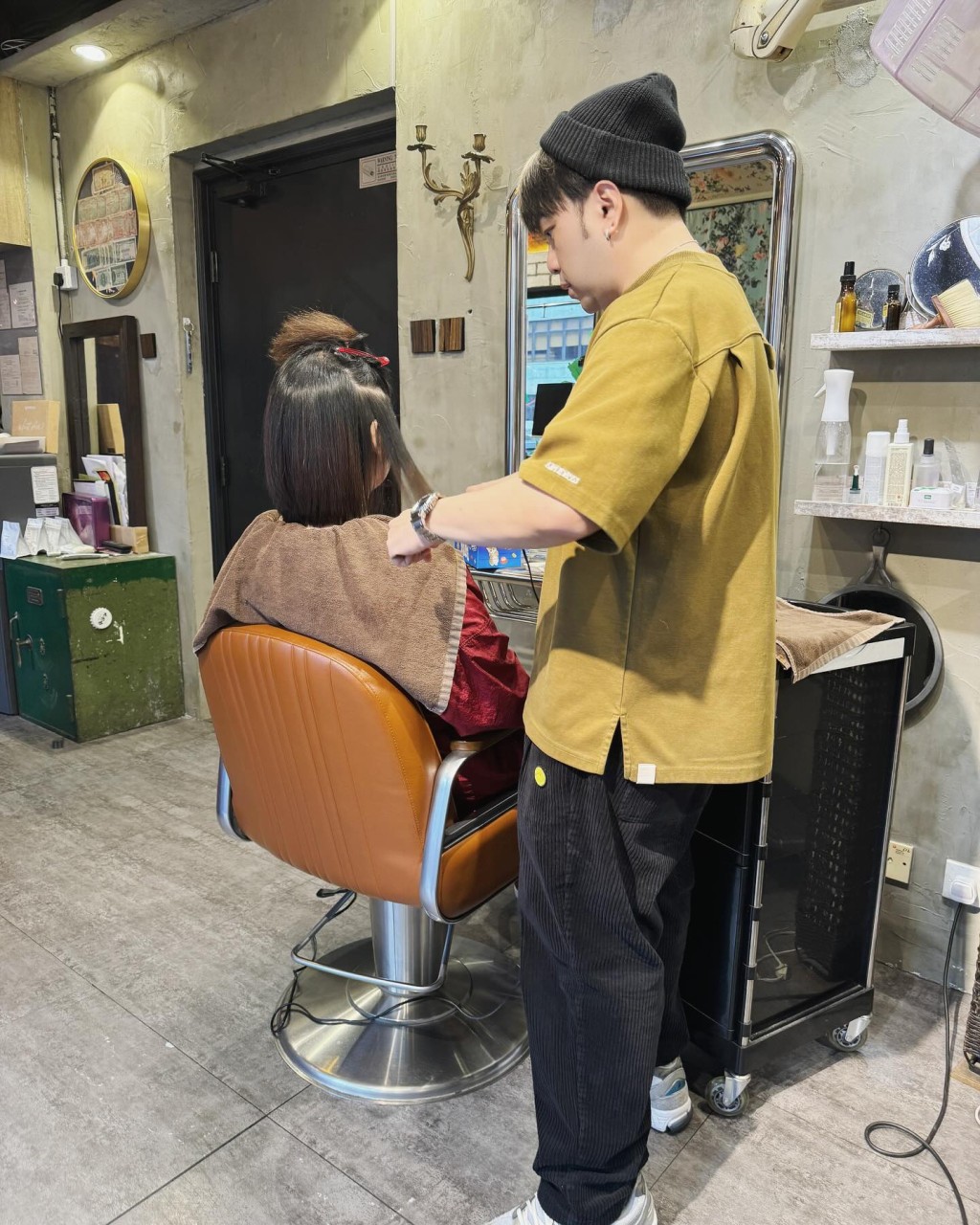 沈宗賢在IG透露，準備好在香港繼續做髮型師。