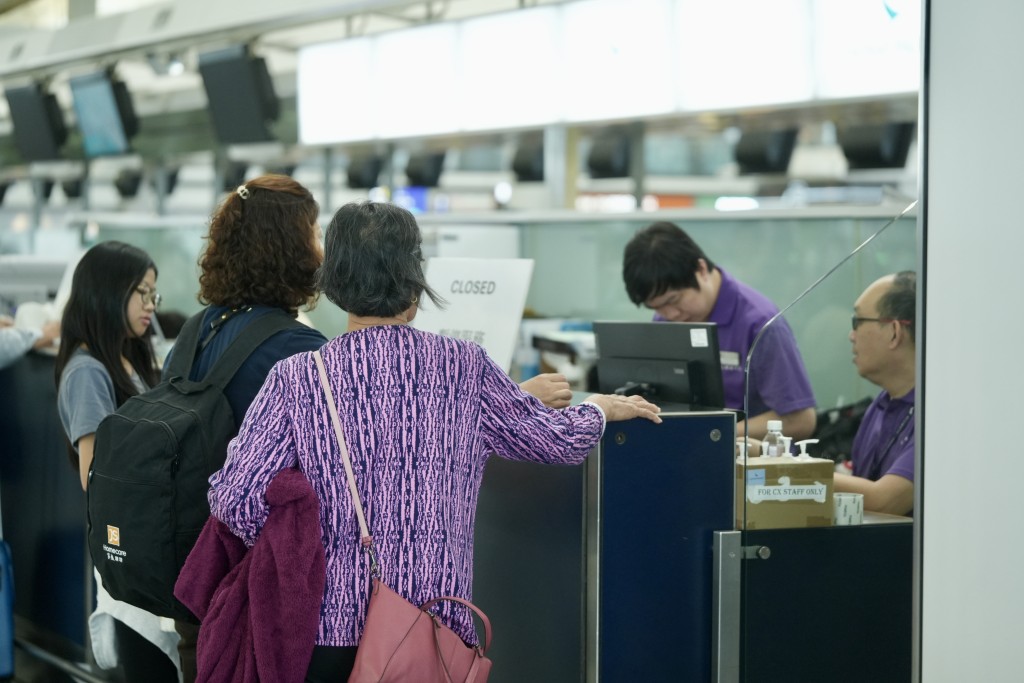 機管局指全日有38班航機取消。劉駿軒攝