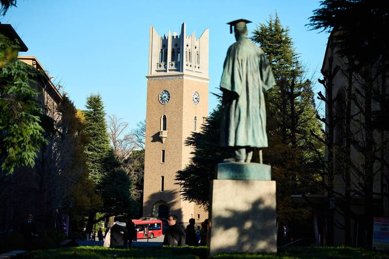 早稻田大學表示，有5名研究生涉及中國人TOEIC作弊事件，因此取消入學資格。早稻田大學 FB
